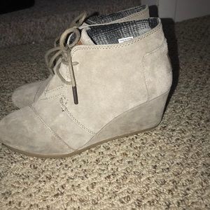 TOMS Tan bootie wedges